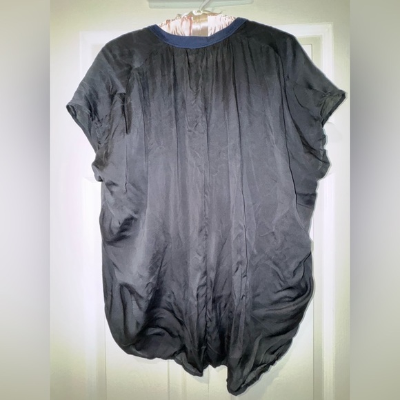 VINCE ($345) navy and black Pleated 100% Silk Popover Hi Lo Blouse Top Size S - Picture 2 of 10